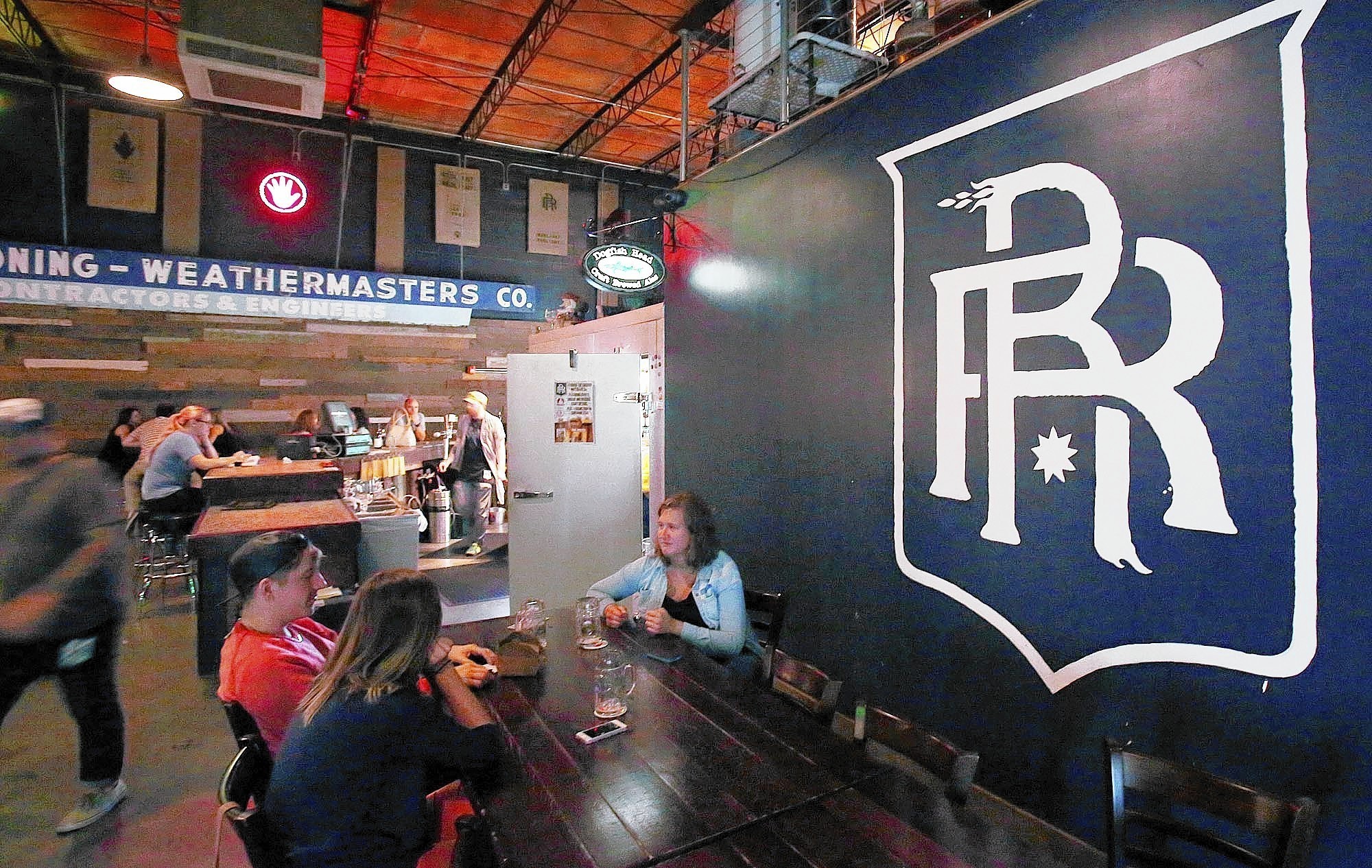 Redlight Beer Parlour Rules Orlando S Craft Beer Scene